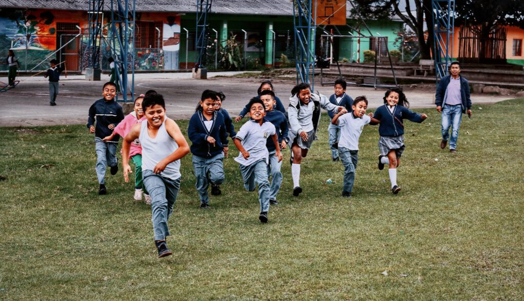 niños en inzá cauca somos enlaca radio campesina